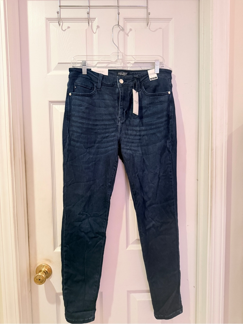 Judy Blue Mid-Rise Skinny Jeans in Dark Indigo